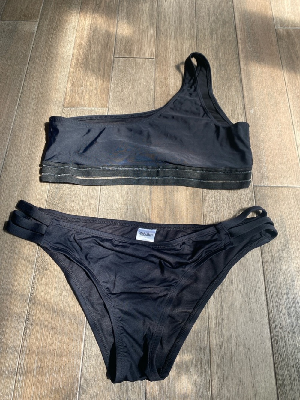Mossimo Supply Co. Black One-Shoulder Bikini Set, Top by SHEIN, Size L